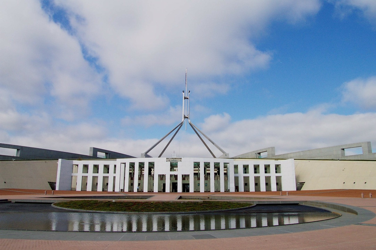 parliament-house-168300-1280-1.jpg